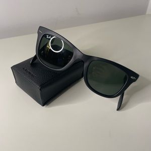 RayBan folding Wayfarer Sunglasses